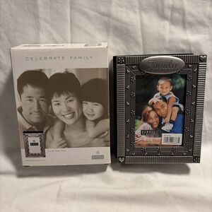 Burnes M17046 4” X 6”Celebrate Family MMX PKY Photo Album Family Holiday Gift